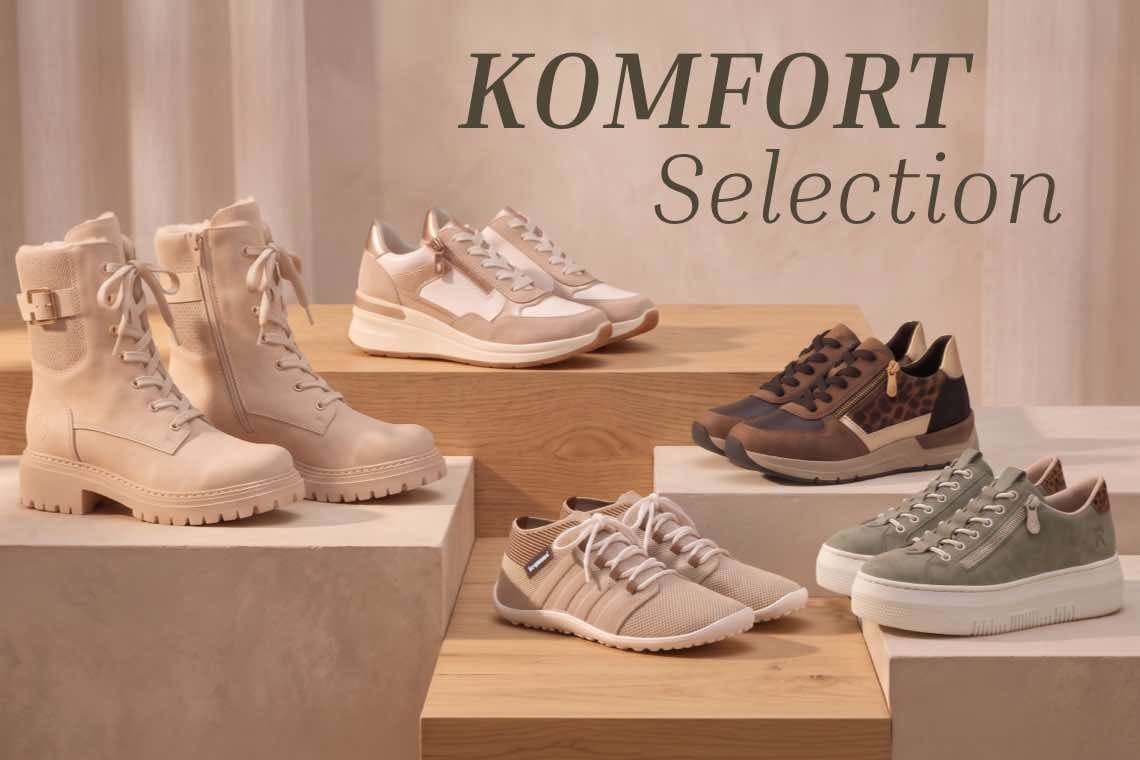 KOMFORT Selection – verschiedene Damenstiefel und Sneaker in Naturtönen auf Podesten arrangiert