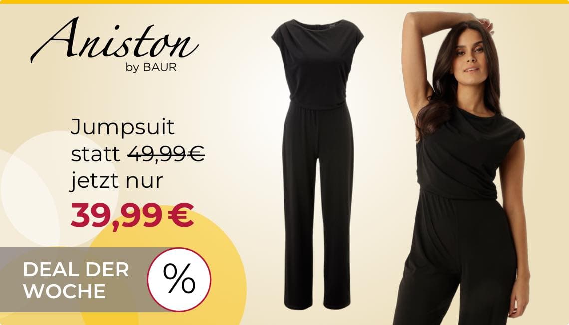Jumpsuit statt 49,99€ jetzt nur 39,99€ – Frau trägt schwarzen Jumpsuit, eine Hand über den Kopf, Deal der Woche