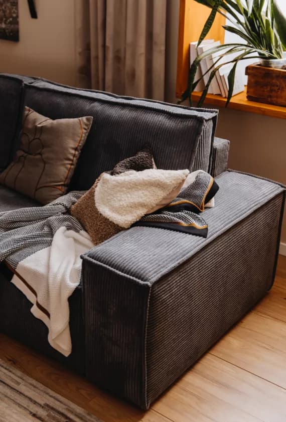 Sofas & Couches