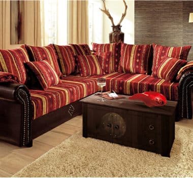Rote Ecksofas