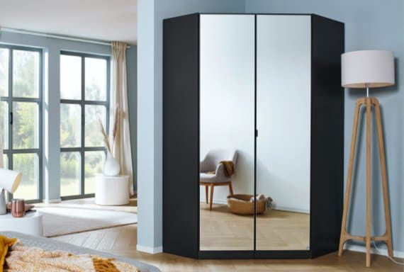 Schränke aus Holzwerkstoff