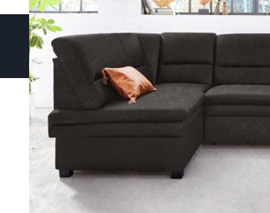 Schwarze Sofas