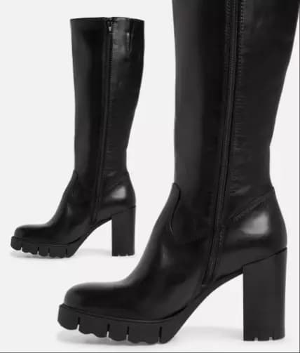 Stiefel mit Blockabsatz