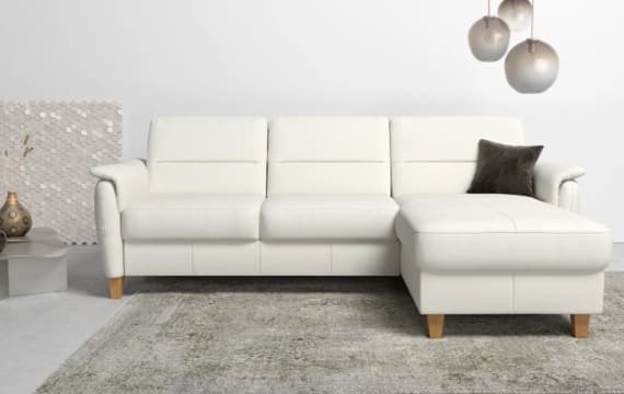 Weiße Sofas