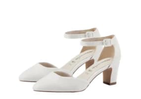 Weiße Pumps