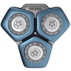 Nahaufnahme eines blauen elektrischen Scherkopfes für Elektrorasierer mit drei rotierenden Klingen.