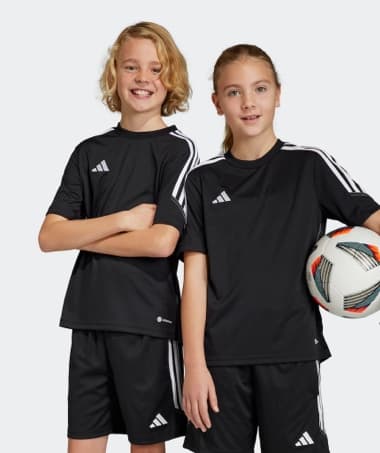 Sportbekleidung Kinder
