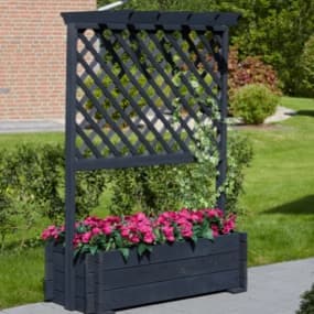 Pflanzkasten mit Rankgitter