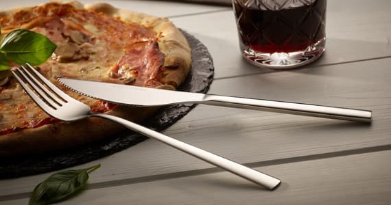 Silberne Besteck-Sets