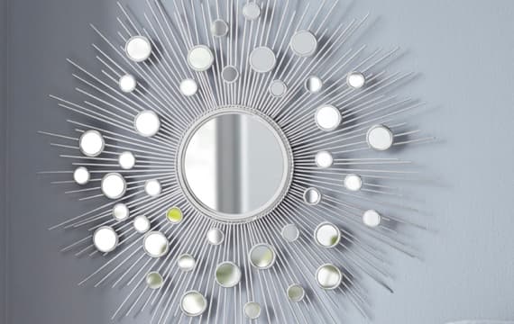 Spiegel in Silber