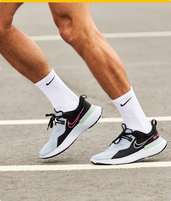 Sportschuhe