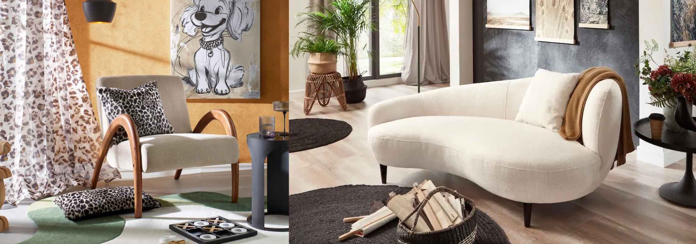 Gemütliches Wohnzimmer mit cremefarbenem Sessel, gemusterten Vorhängen, rundem Sofa, Pflanzen und Dekorationen auf Holzboden