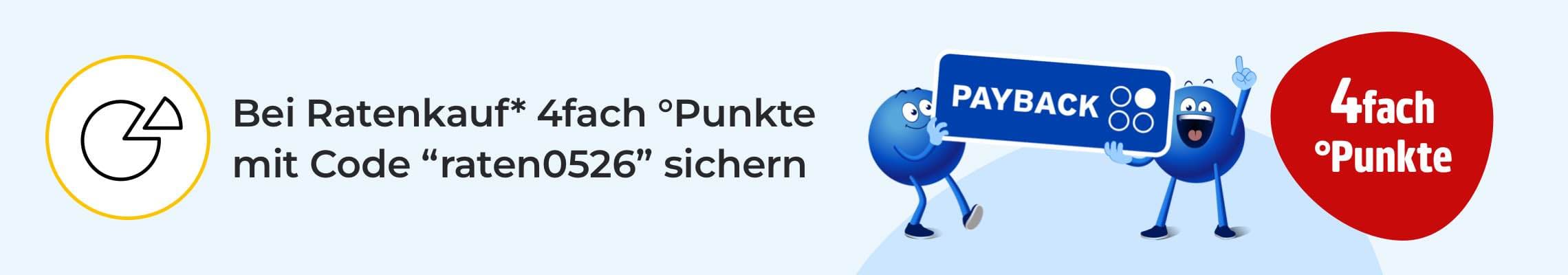 Bei Ratenkauf 4fach Punkte mit Code „raten0526“ sichern – zwei blaue Figuren halten PAYBACK-Schild neben roter 4fach-Punkte-Blase