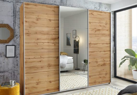 Kleiderschränke in Holzoptik
