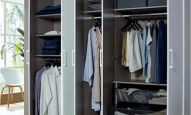Kleiderschrank organisieren
