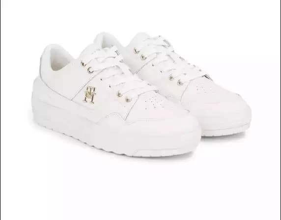 Weiße Sneaker