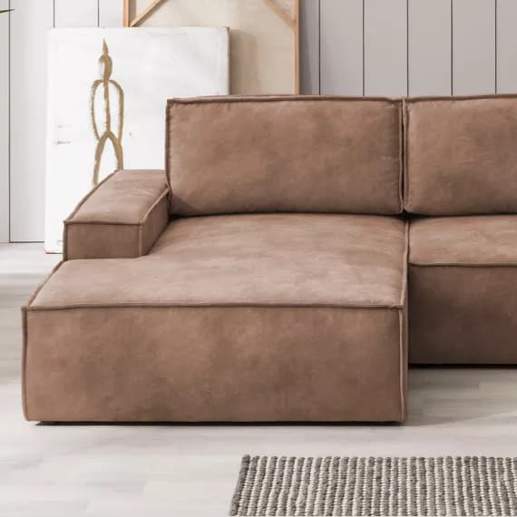 Sofa mit Kissen dekorieren ▷ Grau, braun & schwarz