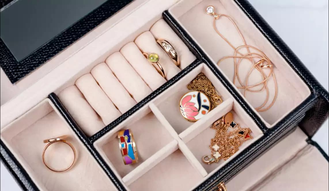 Ketten-Aufbewahrung: Tipps für wertvollen Schmuck