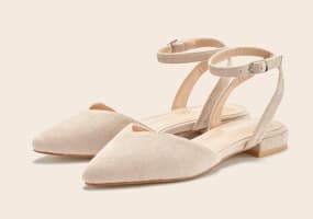 Spitze Schuhe