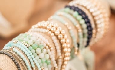 Armbänder: Größentabelle, Arten & Verschlüsse