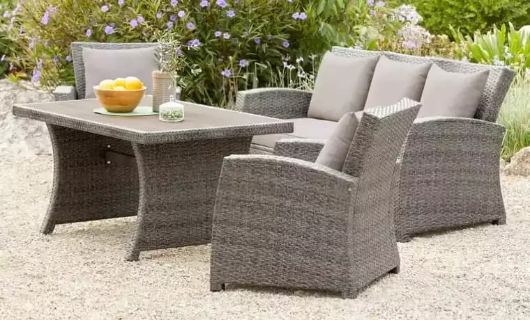 Materialien für Gartenmöbel