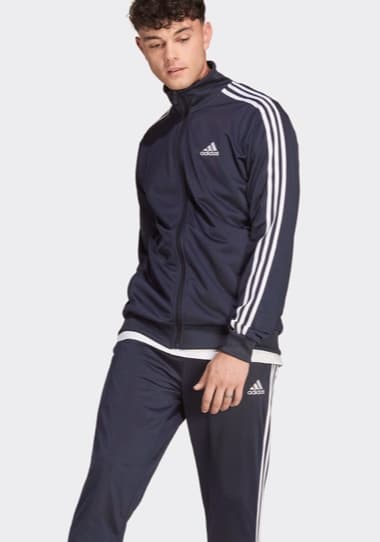 Sportbekleidung Herren