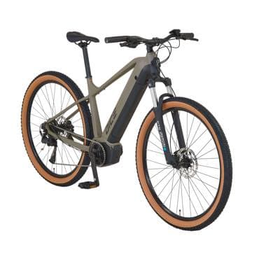 Modernes E-Bike mit breiten Reifen und robustem Rahmen in Grau und Schwarz, Ansicht von schräg vorne.
