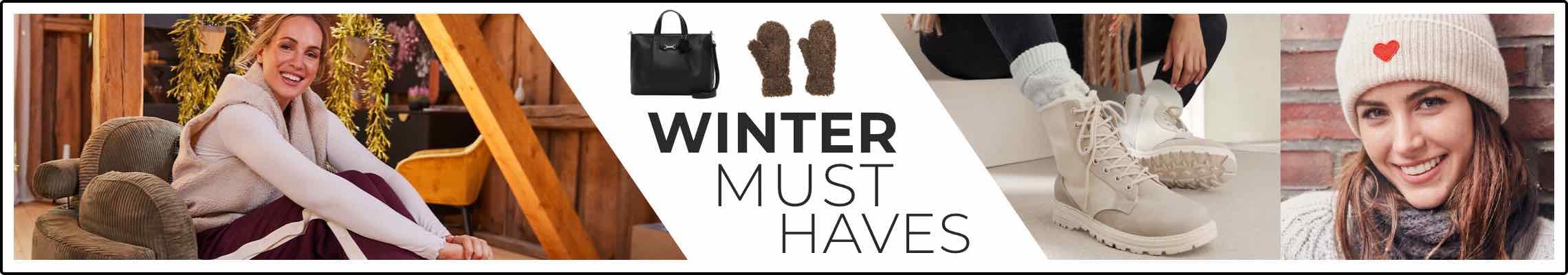 Winter Must Haves – Frau in gemütlichem Outfit, Wintertasche, Fäustlinge, Stiefeletten und lächelnde Frau mit Mütze