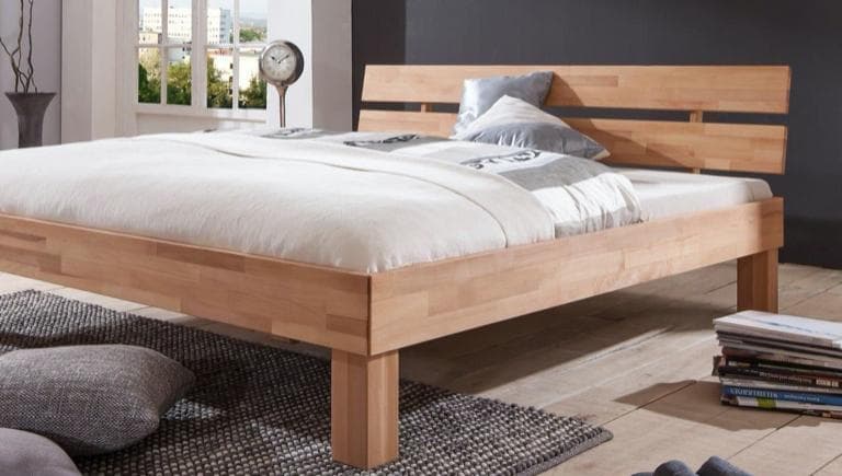 Massivholzbetten