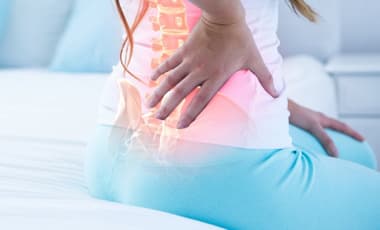 Bett bei Rückenschmerzen