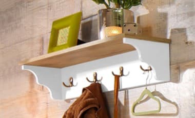 Garderobe für den kleinen Flur