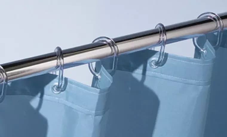 Wie lässt sich ein Duschvorhang befestigen?