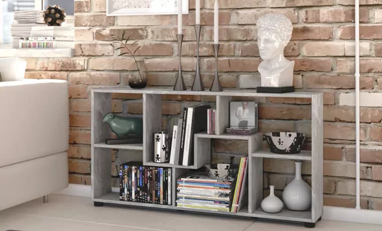 Mit Regalen Stauraum schaffen