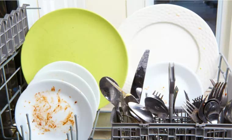Die Spülmaschine reinigt nicht richtig
