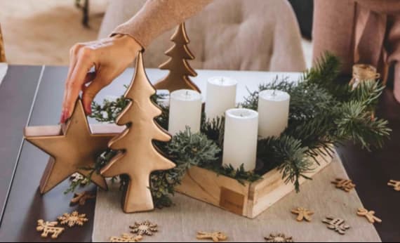 Adventskranz schmücken
