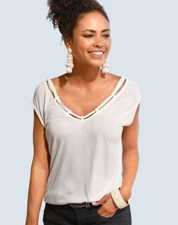 V-Ausschnitt T-Shirts