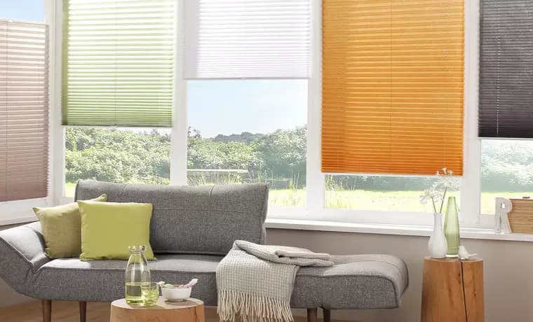 Jalousien, Raffstores, Lamellen, Plissees, Gardinen oder Rollos?