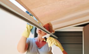 Markise, Sonnensegel & Sonnenschirm reinigen