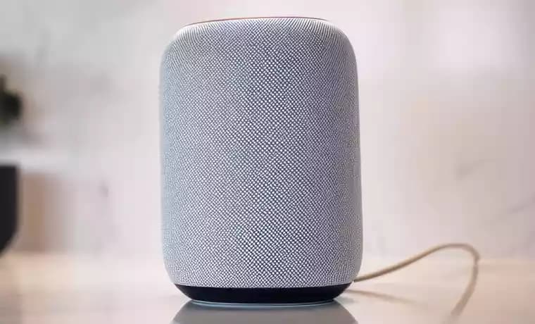 Lautsprecher anschließen