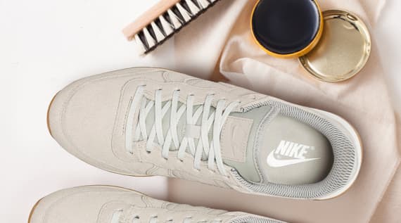 Wildlederschuhe reinigen