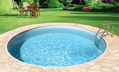 Pool Genehmigung & Platzierung