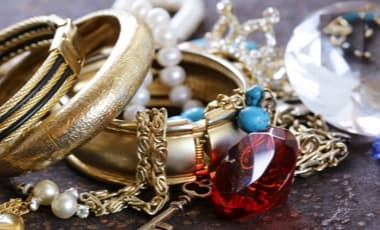 Welcher Schmuck färbt nicht ab?
