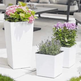 Blumenvasen & Pflanzgefäße