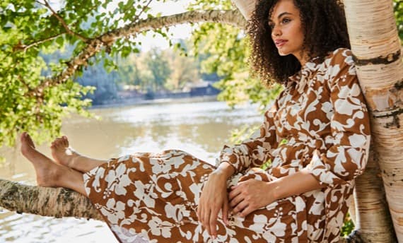 Maxikleider für kleine Frauen