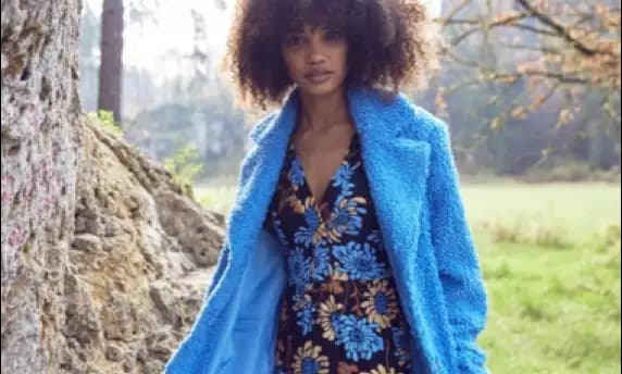 Der passende Mantel zum Kleid