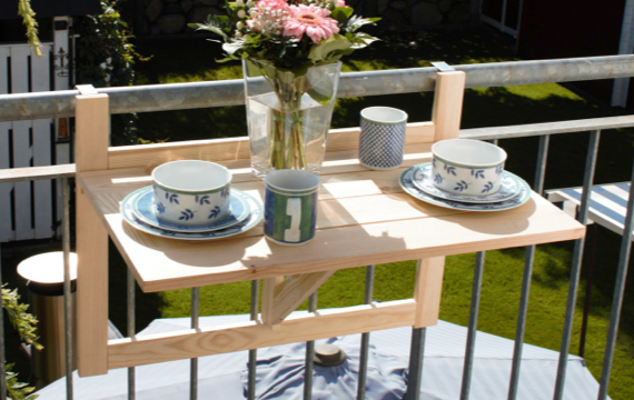 Kleiner Balkon? Diese Möbel eignen sich perfekt!