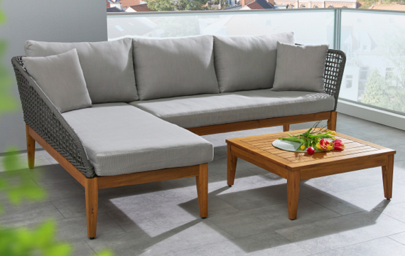 Kleiner Balkon? Diese Möbel eignen sich perfekt!