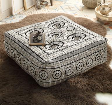 Poufs