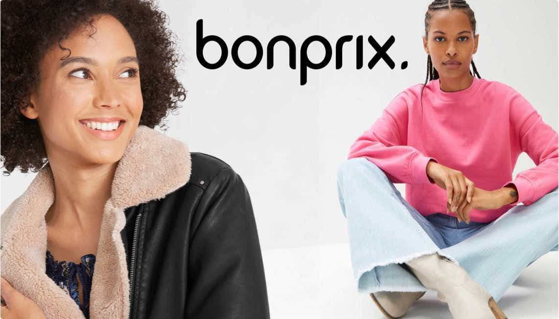 Bonprix – Frau in schwarzer Jacke mit Fellkragen, daneben Frau in rosa Pullover und hellblauer Jeans sitzt mit gekreuzten Beinen